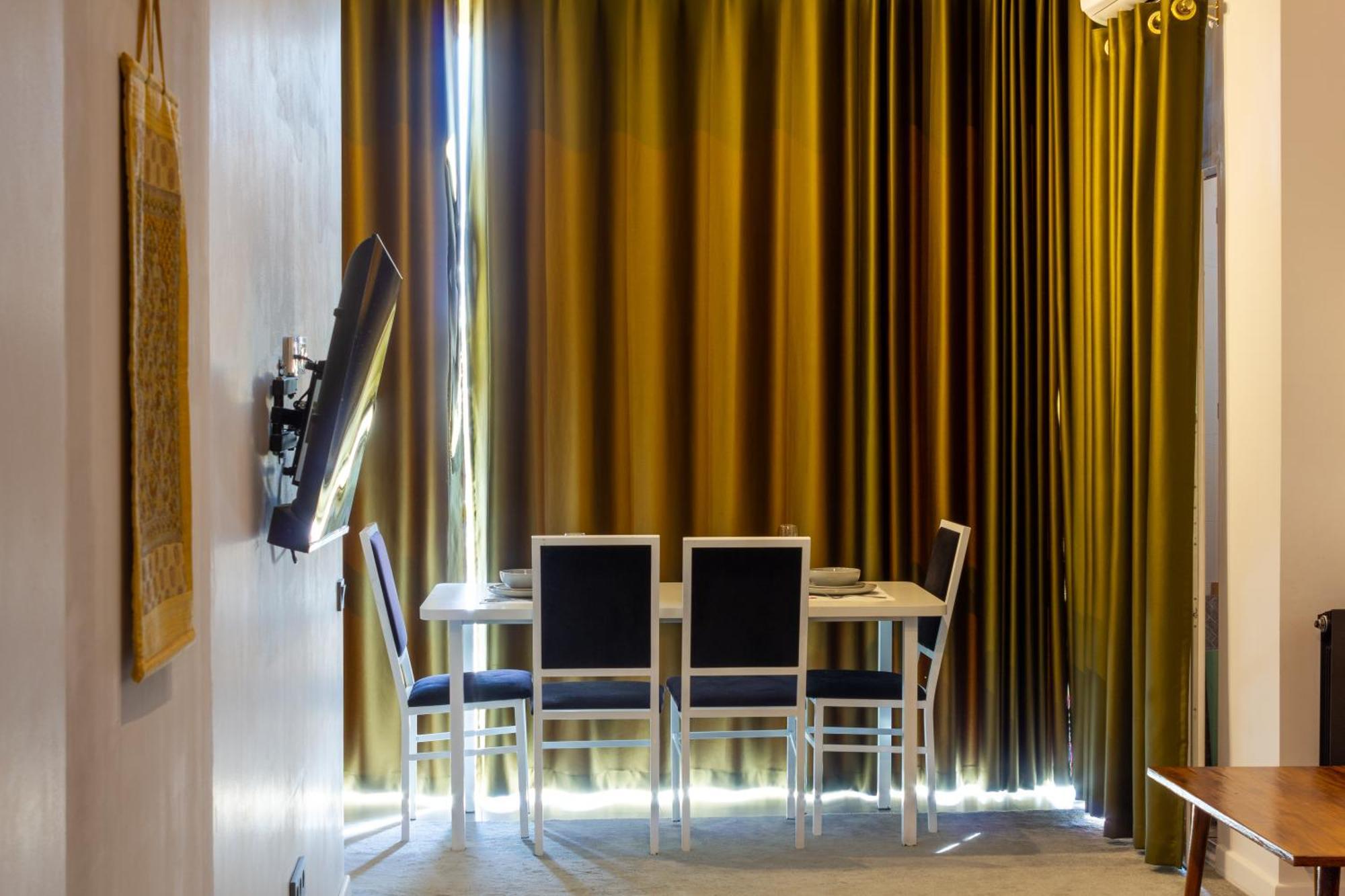 9Th And 6Th Floor Stylish Apartments With Mountainvista Bischkek Exterior foto