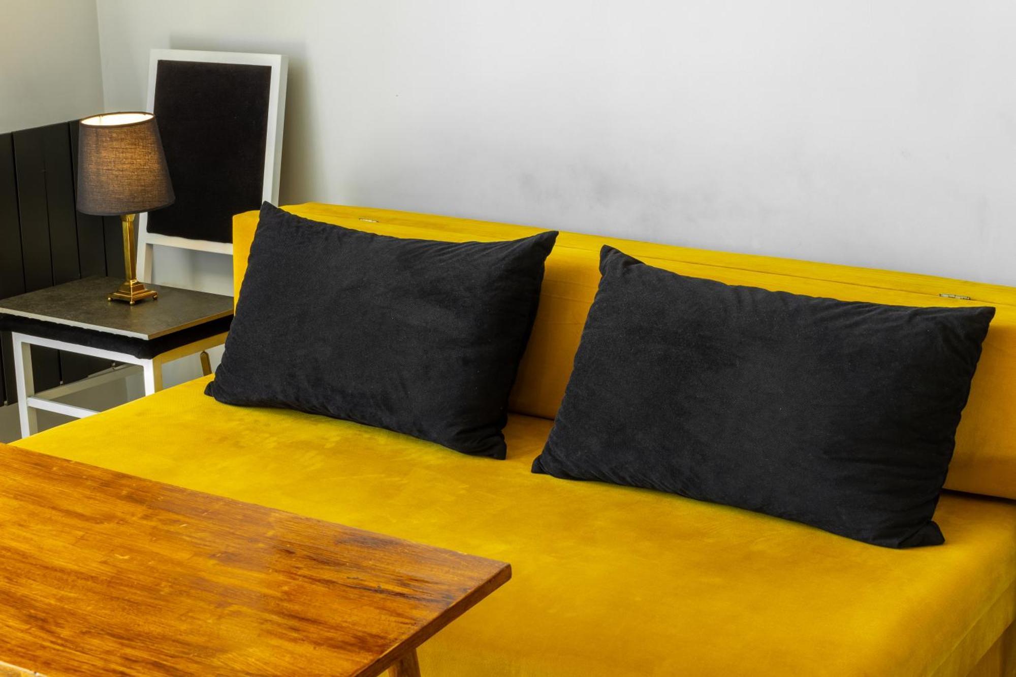 9Th And 6Th Floor Stylish Apartments With Mountainvista Bischkek Exterior foto