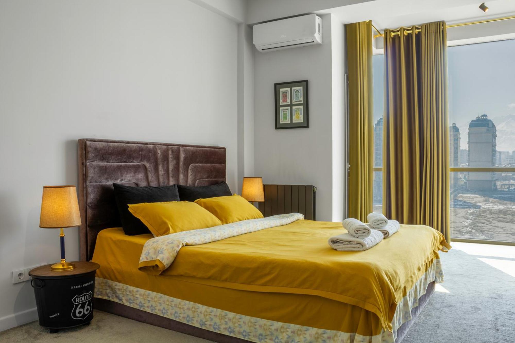 9Th And 6Th Floor Stylish Apartments With Mountainvista Bischkek Exterior foto